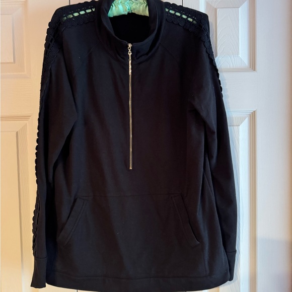 EUC Lilly Pulitzer ONYX Skipper Popover, beautiful black! LARGE, Lace Sleeves - Picture 2 of 11